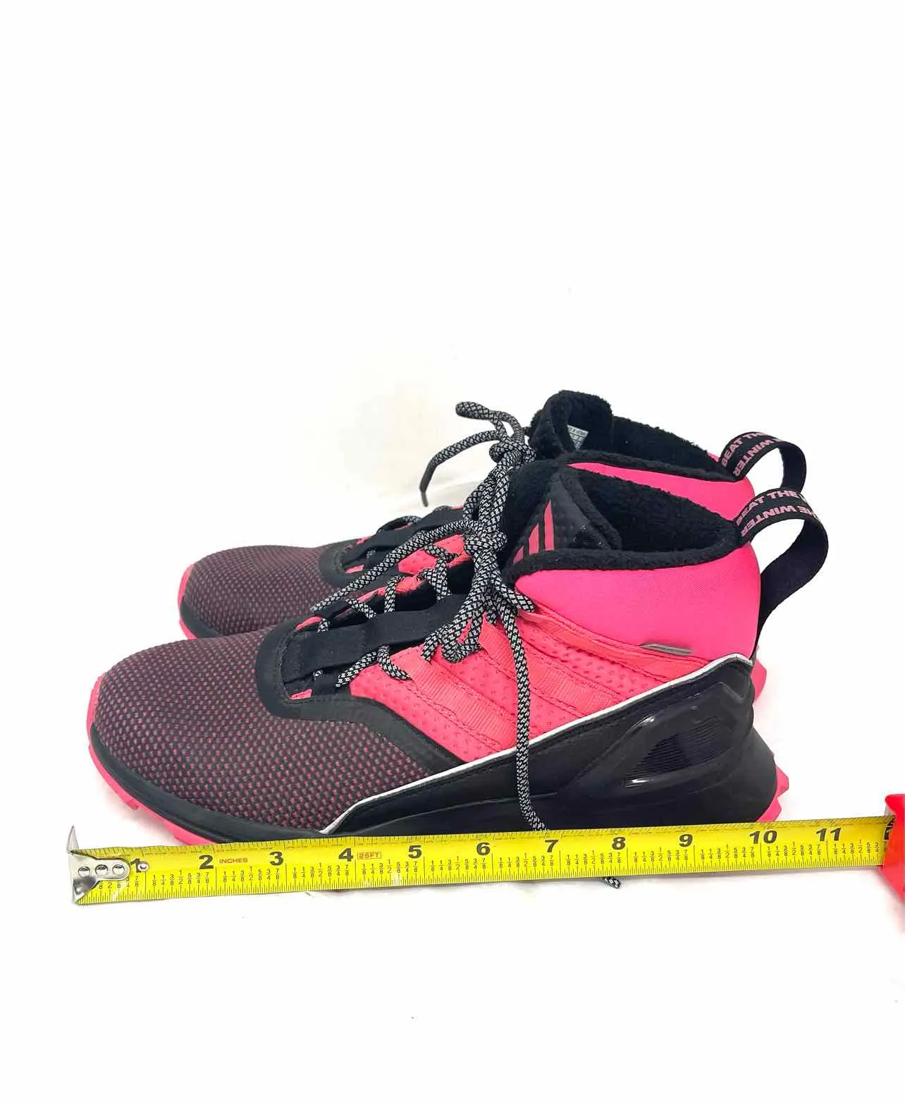 Chaussures de sport Adidas Taille 6 Noires/Roses à lacets texturées