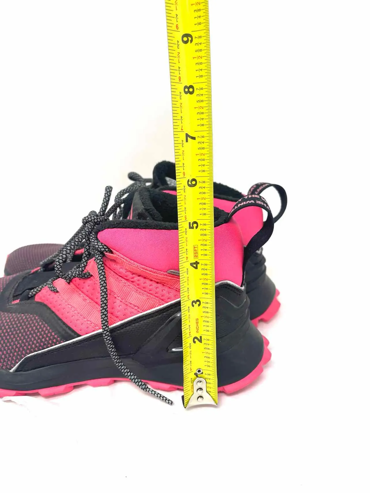 Chaussures de sport Adidas Taille 6 Noires/Roses à lacets texturées