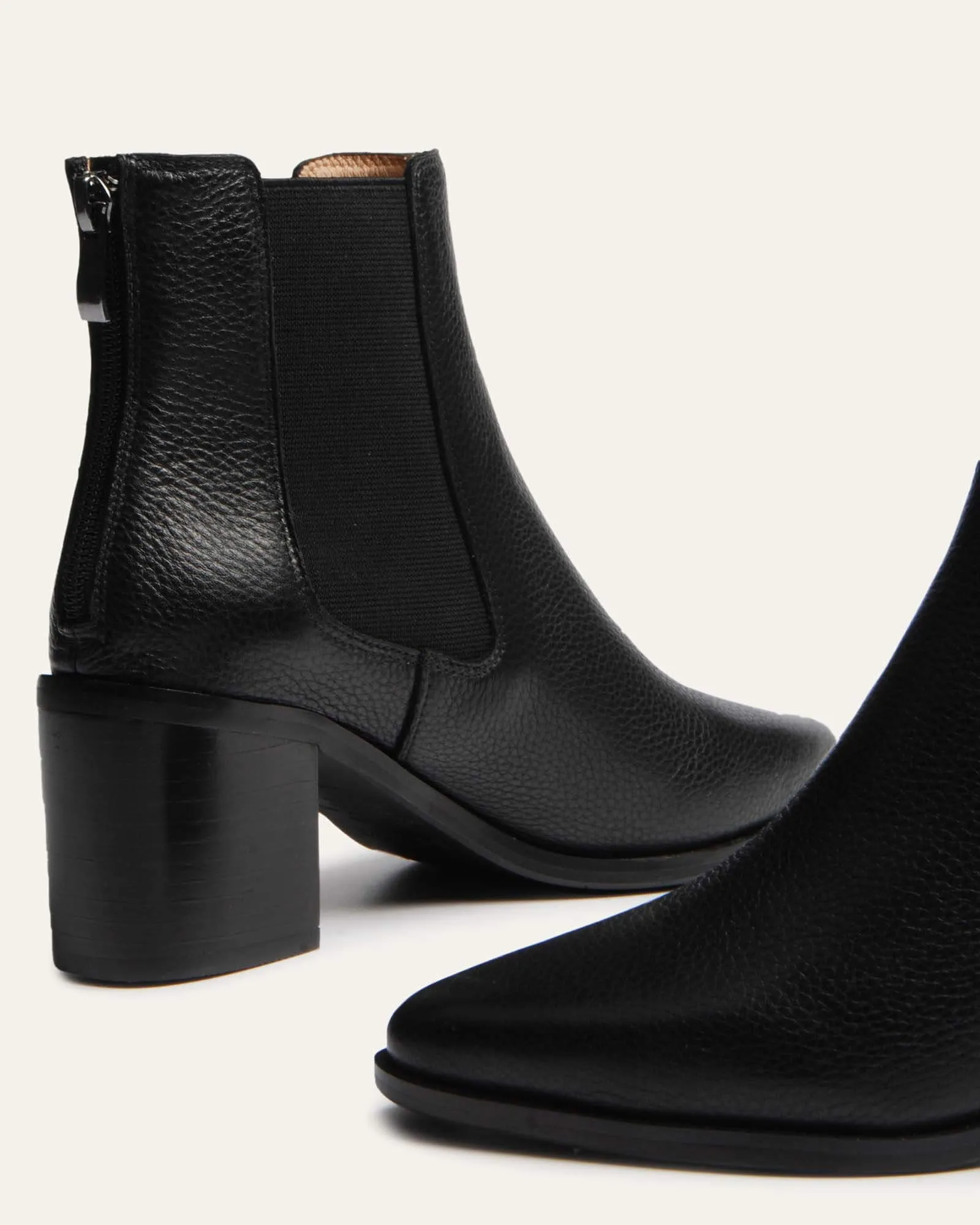 BOTTINES ALLURE MI-MOLET EN CUIR NOIR