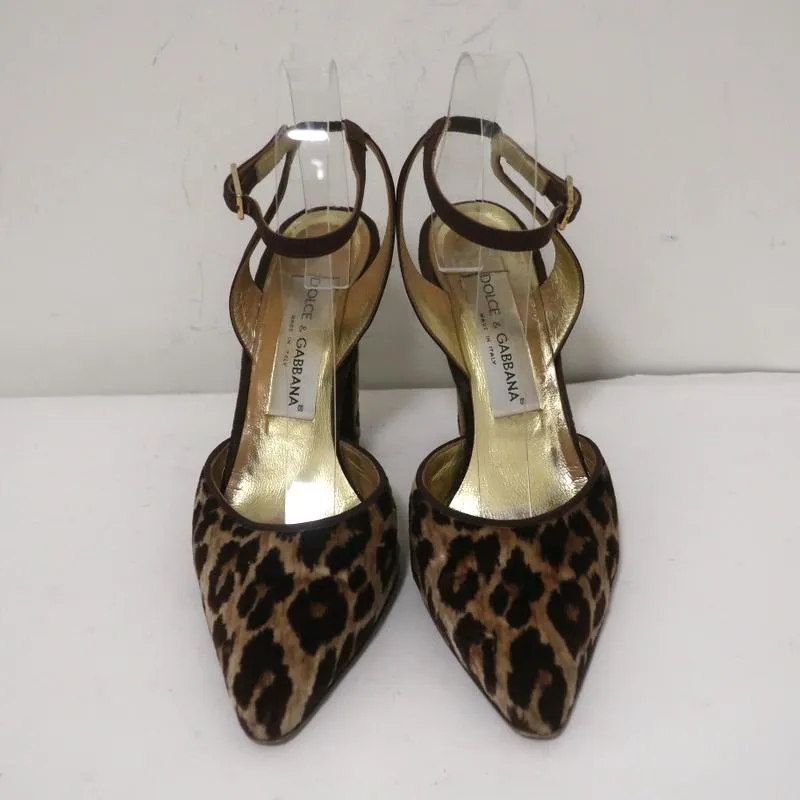 Dolce & Gabbana Escarpins à bride cheville en velours imprimé léopard taille 38 bout pointu talon
