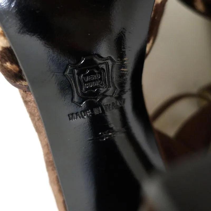 Dolce & Gabbana Escarpins à bride cheville en velours imprimé léopard taille 38 bout pointu talon