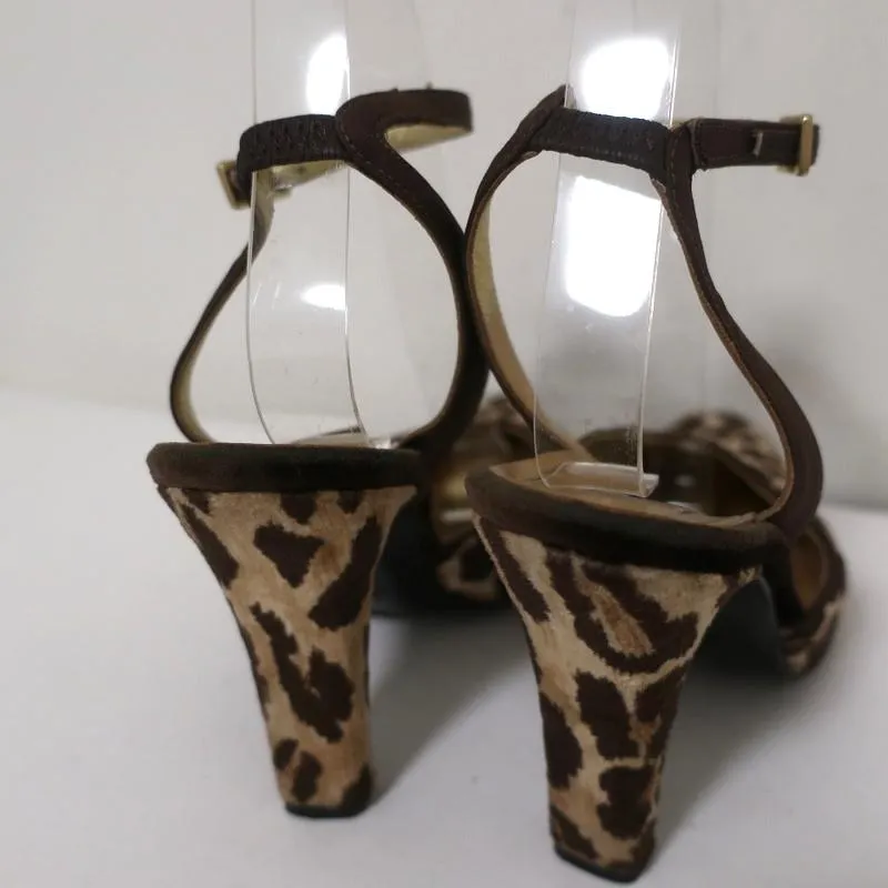 Dolce & Gabbana Escarpins à bride cheville en velours imprimé léopard taille 38 bout pointu talon