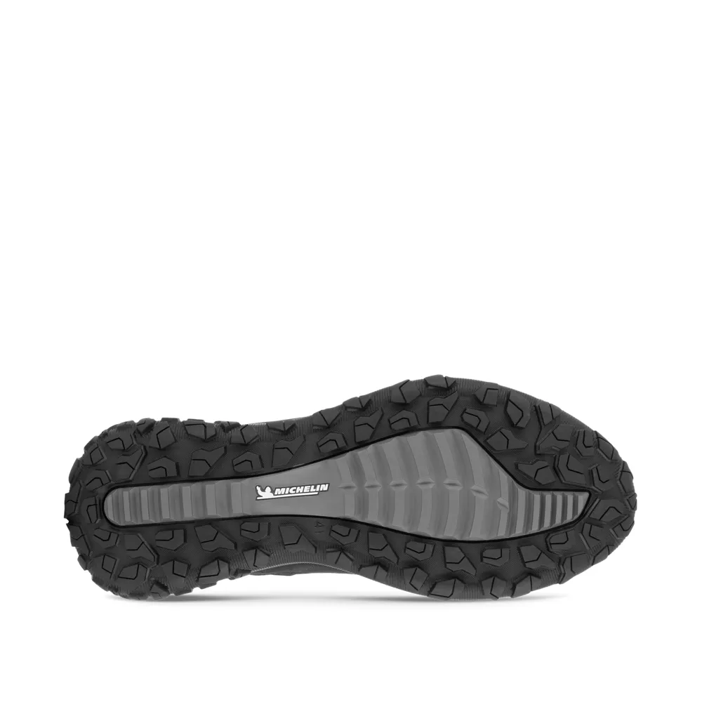 Chaussure basses imperméables ULT-TRN pour hommes en noir