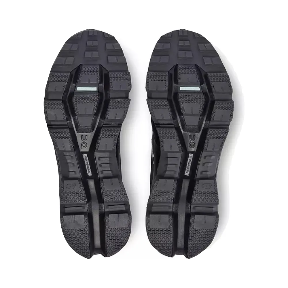 Sur les chaussures de randonnée basses imperméables Cloudwander pour femmes en noir/éclipse