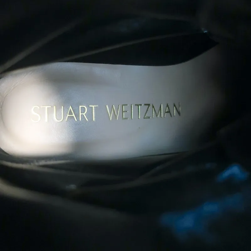 Stuart Weitzman Bottes de combat plates à ornements perlés Sondra en cuir noir Taille 9