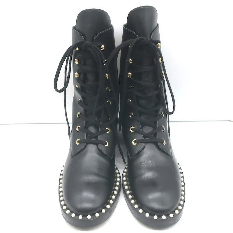 Stuart Weitzman Bottes de combat plates à ornements perlés Sondra en cuir noir Taille 9