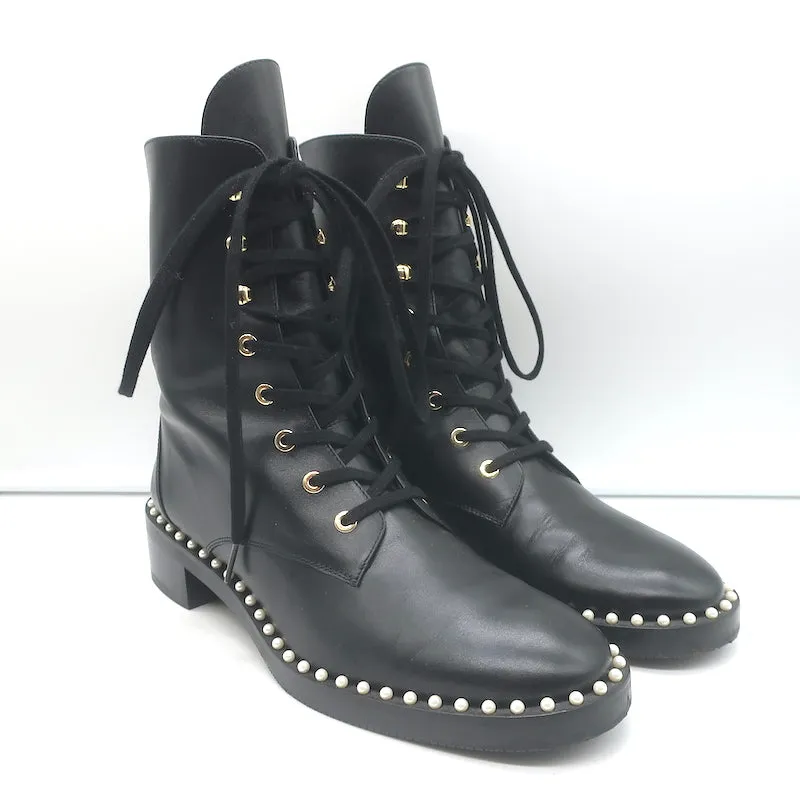 Stuart Weitzman Bottes de combat plates à ornements perlés Sondra en cuir noir Taille 9