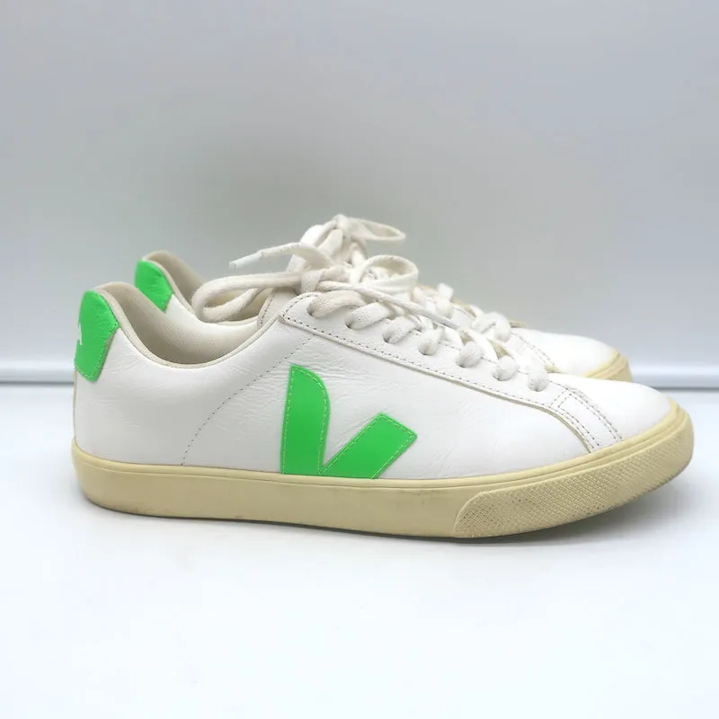 VEJA Esplar Logo Sneakers Basses en Cuir Blanc et Vert Absinthe Taille 38