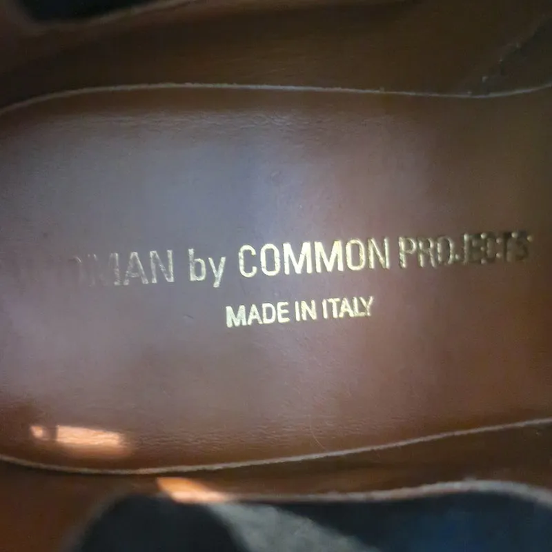 Bottes Chelsea femme par Common Projects en cuir noir taille 38 bottes plates à la cheville